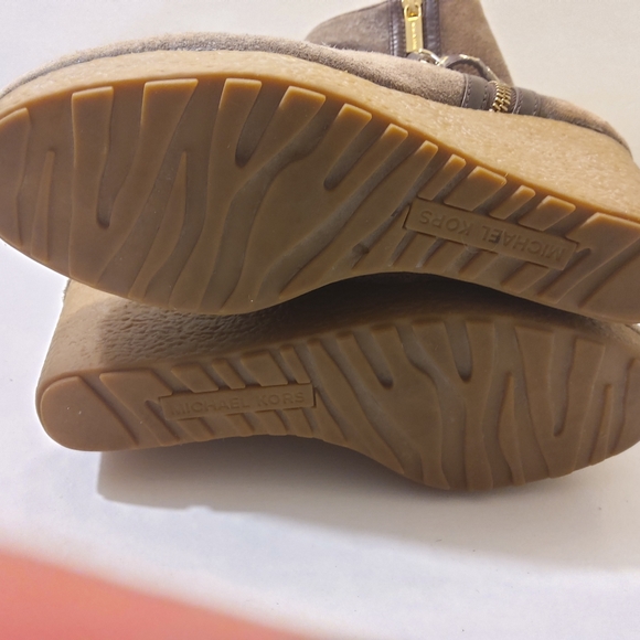 Michael Kors Wedge Boots - Picture 8 of 8